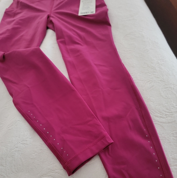 Lululemon athletic leggings - Picture 3 of 7